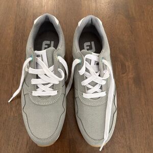 FootJoy Sport Retro Women's Gray Spike-less Golf Shoes Size 7